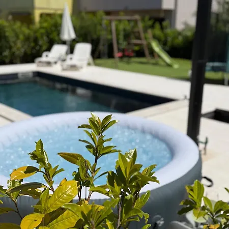 Leomar Villa